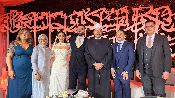 عقد قران ابنة هبة قطب