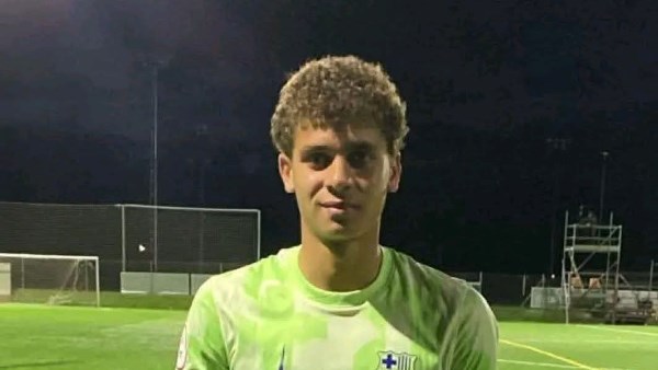 حمزة عبد الكريم يلفت الأنظار في أول مشاركة له بقميص برشلونة حمزة عبد الكريم يلفت الأنظار في أول مشاركة له بقميص برشلونة