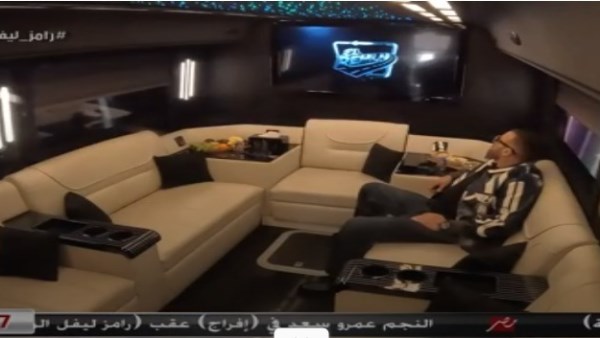 جانب من الحلقة 