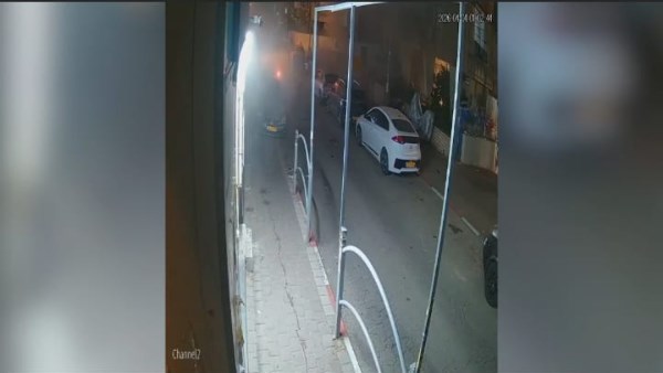 تحطم نوافذ منزل عضو الكنيست موشيه غافني  بسبب صاروخ