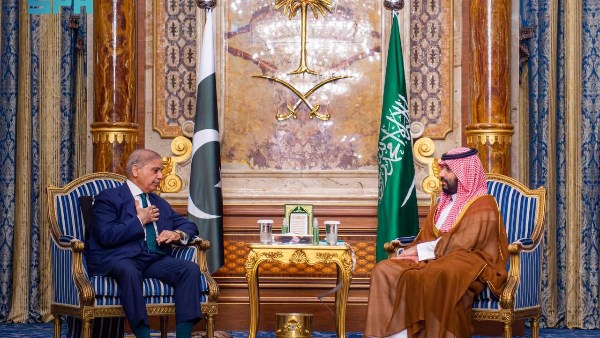 ولي العهد السعودي  و رئيس وزراء باكستان