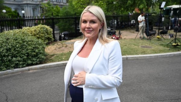 المتحدثة باسم البيت الأبيض  كارولين ليفيت