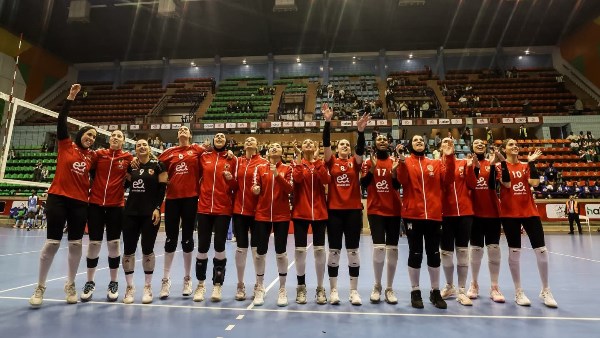 فريق طائرة الأهلي للسيدات