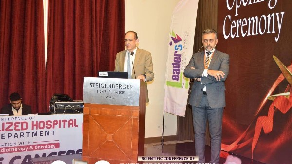 الدكتور صلاح جودة مدير المستشفي 