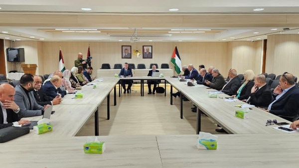 سفارة فلسطين تبحث مسودة "الدستور الفلسطيني" في لقاء موسّع