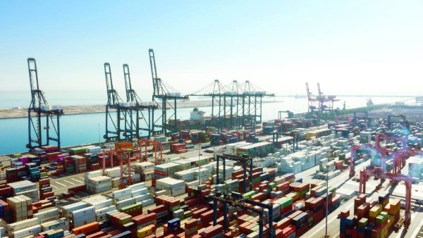 الميزان التجاري لسلطنة عُمان يسجل فائضا 