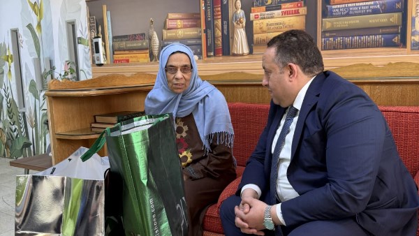 عبد الغني يزور المهندسة ليلى إبراهيم