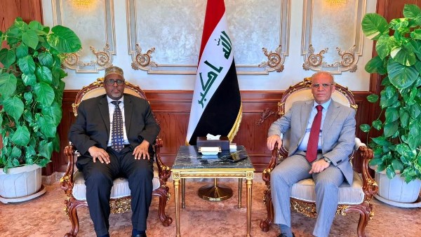 لقاء السفير الصومالي بالقاهرة ونظيره العراقي 