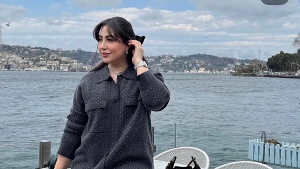 بوسي تتألق بهذه الإطلالة في تركيا..صور بوسي تتألق بهذه الإطلالة في تركيا..صور