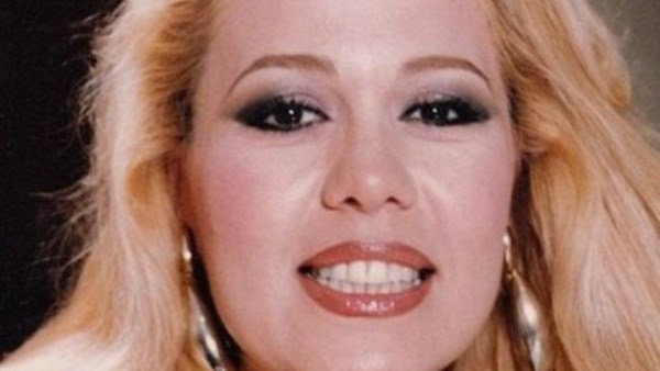 الفنانة ايمان