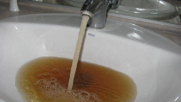 اختلاط مياه الشرب بالصرف الصحى 