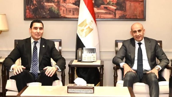 وزيرا التعليم والشباب والرياضة