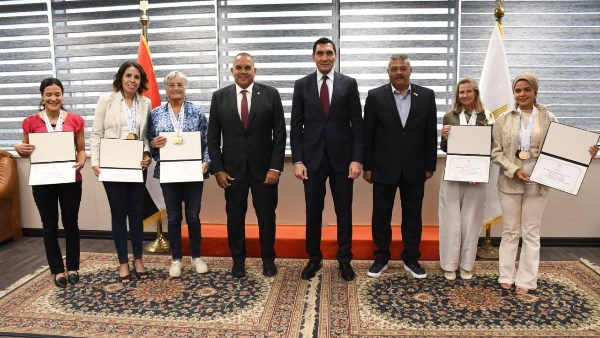 صورة من اللقاء