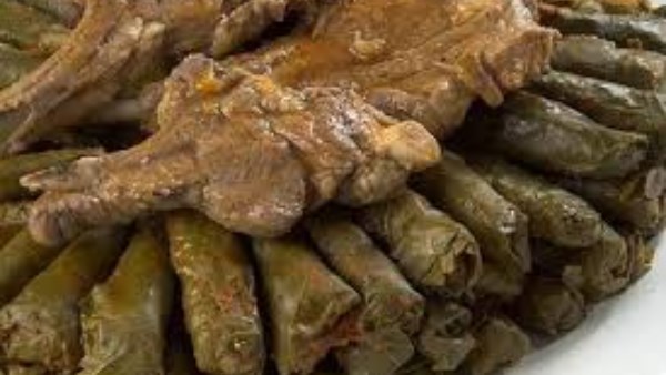 طريقة عمل محشي ورق عنب  