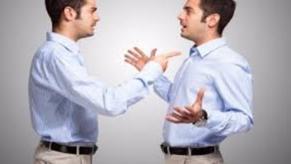 5 جمل بتقولها لنفسك يوميًا وبتدمّرك نفسيًا