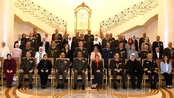 صورة من تكريم وزير الدفاع لقادة القوات المسلحة