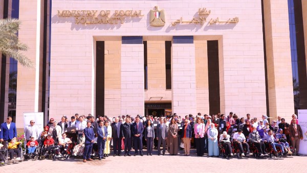 وزيرة التضامن تشهد توزيع عدد من الأجهزة التعويضية لطلاب الجامعات من ذوي الإعاقة