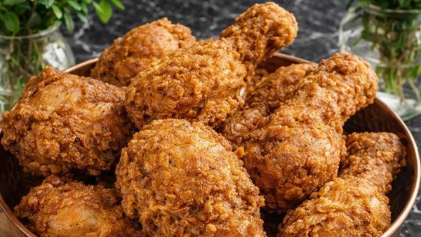 طريقة عمل دجاج المقلى المقرمش فى المنزل..