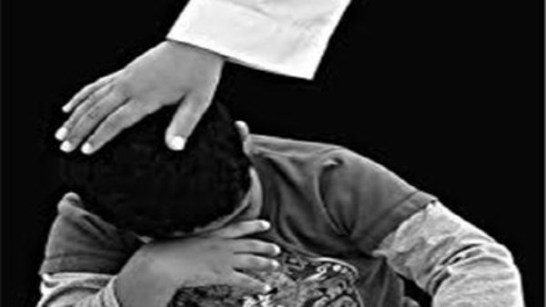 فضل وجزاء المسح على رأس اليتيم؟.. الإفتاء توضح