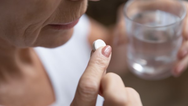 مضاعفات تسببها بعض أدوية ضغط الدم لكبار السن والنساء