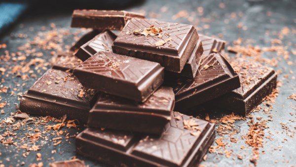 الشوكولاتة الداكنة ما يين الفوائد والأضرار