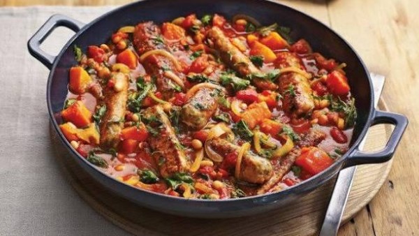 طريقة عمل السجق بالبصل والفلفل