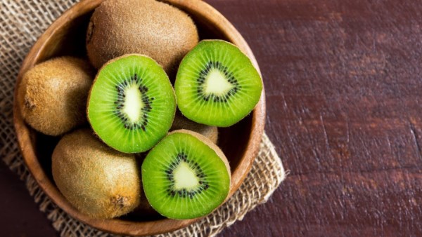 فوائد تناول قشرة فاكهة الكيوي 