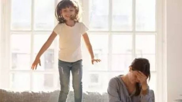 كيف يؤثر فرط الحركة وتشتت الانتباه على الأطفال؟