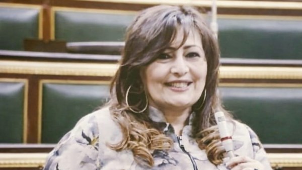  اليزابيث شاكر 