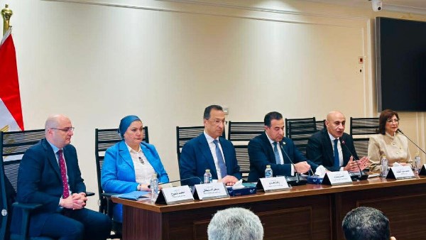 وزير الاتصالات