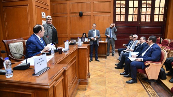 لجنة الإسكان بمجلس الشيوخ 