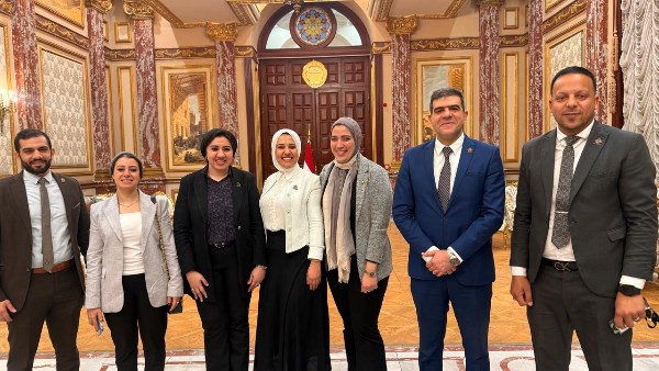 وفد من لجنة الصحة بـتنسيقية شباب الأحزاب والسياسيين