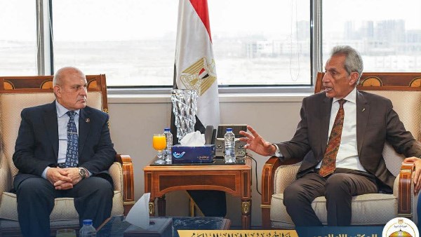 وزير شؤون المجالس النيابية