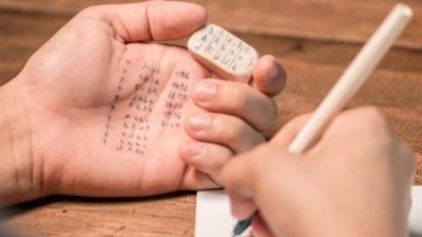 غش الامتحانات