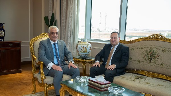 وزيرا "الإنتاج الحربي" و"التعليم العالي" يبحثان أوجه التعاون المشترك في مجالات البحث العلمي والتدريب وتأهيل الكوادر البشرية