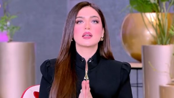  الإعلامية ياسمين عز