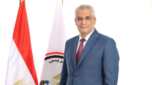 الدكتور مهندس صلاح سليمان جمبلاط وزير الدولة للإنتاج الحربي