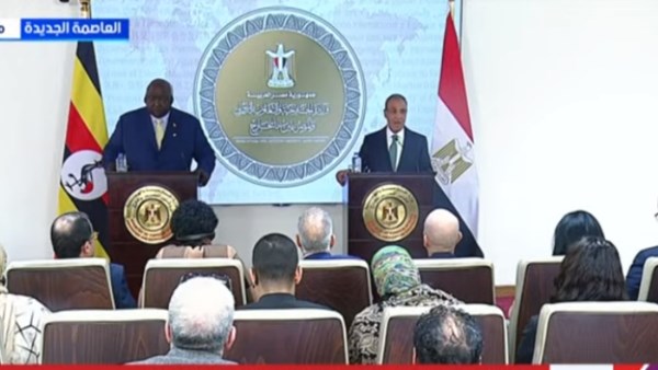 وزير الخارجية ونظيره الأوغندي