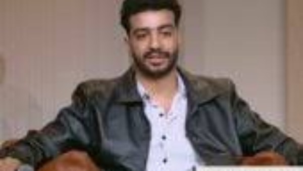 المطرب عمرو عادل