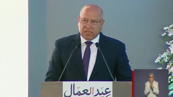  الفريق كامل الوزير وزير النقل،