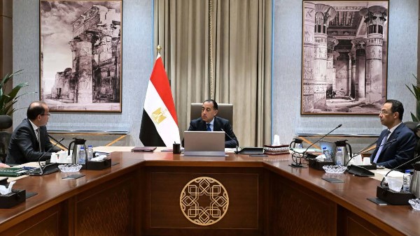 رأفت هندي وزير الاتصالات وتكنولوجيا المعلومات 