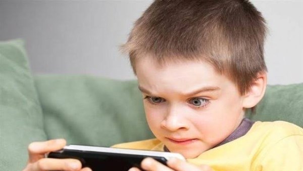 هتتحكم في موبايل ابنك.. تنظيم الاتصالات يطرح شريحة باقة الطفل