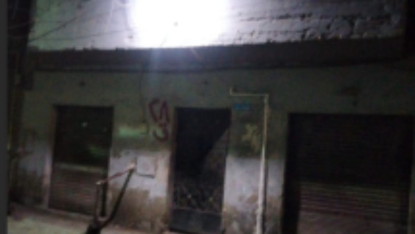 بلطجي ينهي حياة شاب أمام الأهالي بعد تخطيط مسبق| وشهد عيان:باعوا منزلهم وكانوا يخططون للفرار قبل التنفيذ  