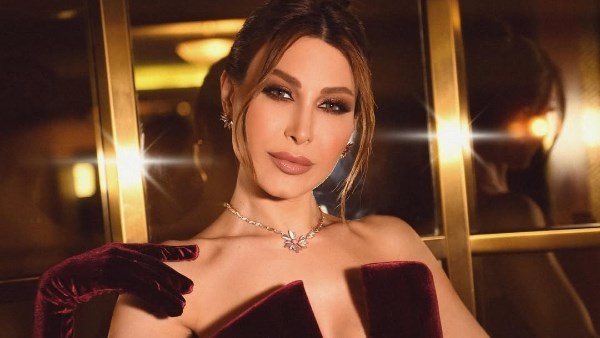 المطربة اللبنانية يارا 