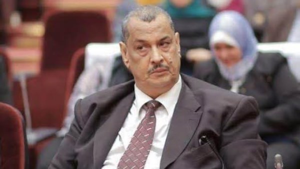  الكاتب الصحفي الراحل شهاب العلكي مدير تحرير الأخبار المسائي