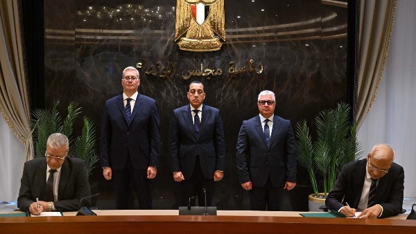 رئيس الوزراء يشهد توقيع شراكة لإنشاء مصنع أسمدة بالعين السخنة