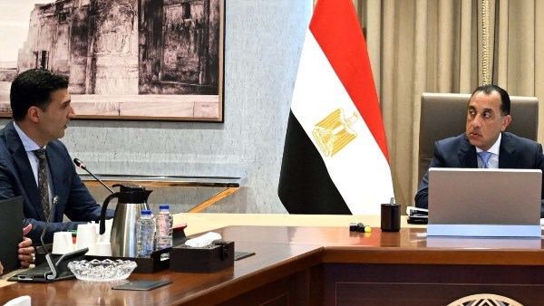 مدبولي: حوافز استثنائية لعمالقة صناعة السيارات .. ونواب: لابد من تعظيم مستلزمات الإنتاج بدلا من الاستيراد الخارجي