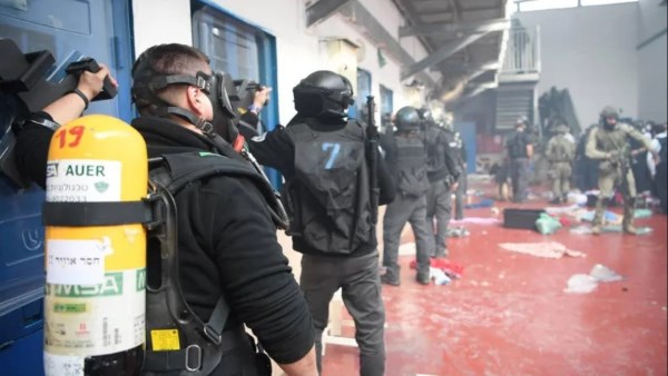 ارتفاع عدد المعتقلين في سجون الاحتلال 83% منذ حرب الإبادة ليتجاوز 9600 ارتفاع عدد المعتقلين في سجون الاحتلال 83% منذ حرب الإبادة ليتجاوز 9600