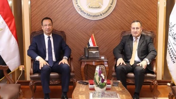 وزيرا التعليم العالي والاتصالات