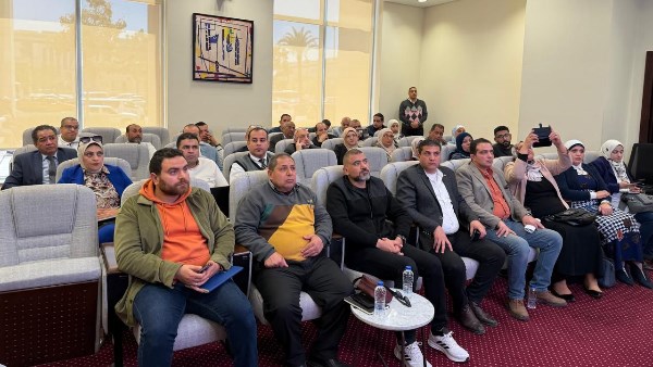 جانب من الحدث 